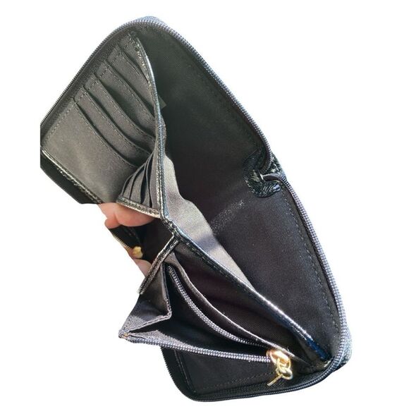 Coach Daisy Liquid Gloss Leather Black Wristlet Wallet - Picture 5 of 7